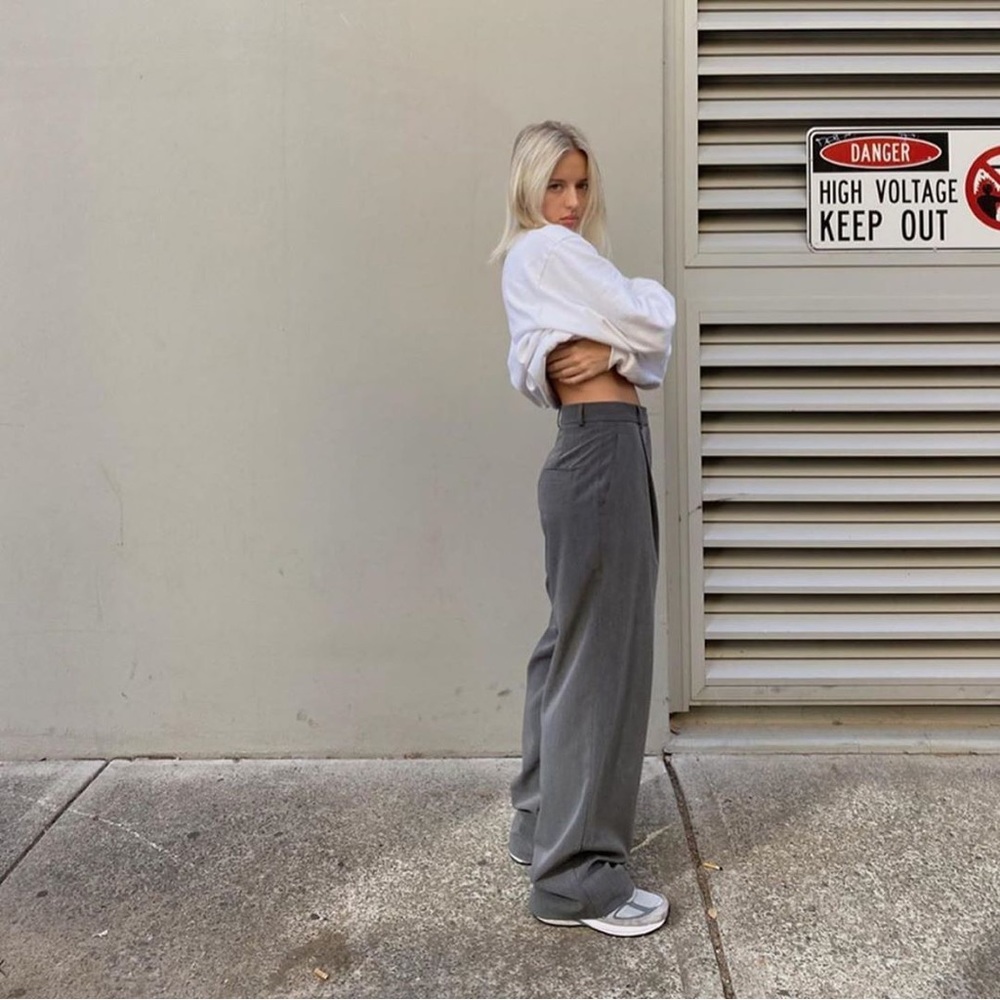 Djerf Avenue Favorite Pants Grey